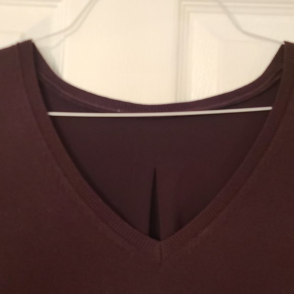 Maroon Burgundy Knit, Crepe Deep V-neck Dress ~ Size Large - Picture 2 of 5